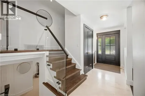 39 Culham Street Oakville ON L6H 1G3