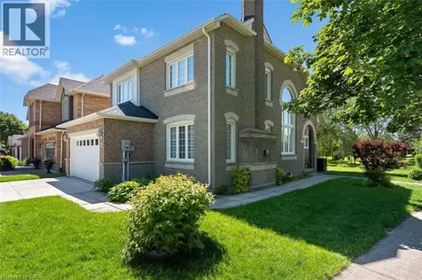 3 Madison Court Welland ON L3C 7G3