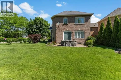 3 Madison Court Welland ON L3C 7G3