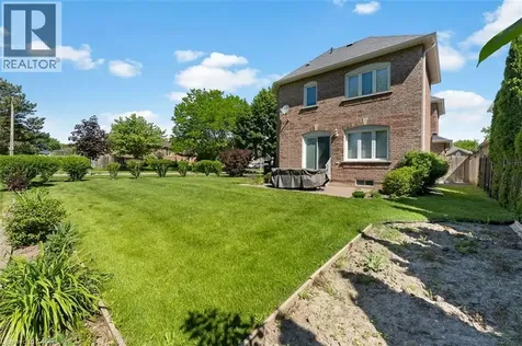 3 Madison Court Welland ON L3C 7G3