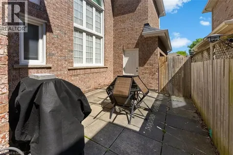 3 Madison Court Welland ON L3C 7G3