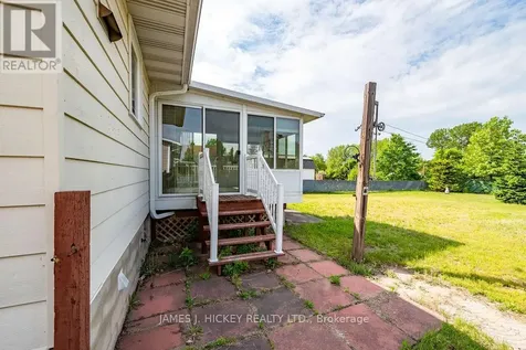 72 Herman Street Petawawa ON K8H 1W2
