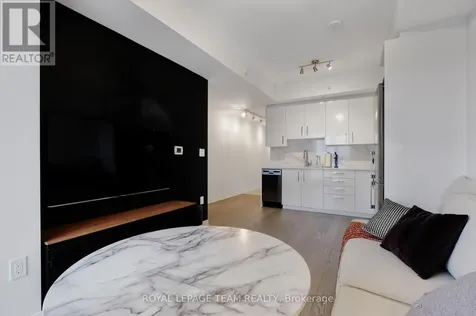 805 Carling Avenue Ottawa ON K1S 5W9