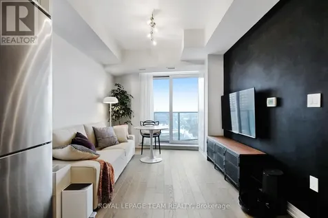 805 Carling Avenue Ottawa ON K1S 5W9