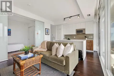 111 Champagne Avenue South Ottawa ON K1S 5V3