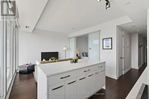 111 Champagne Avenue South Ottawa ON K1S 5V3