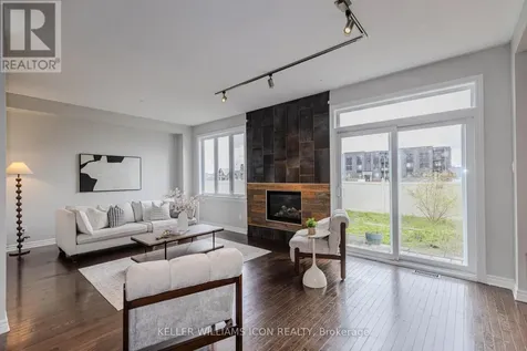 905 Whiteford Way Ottawa ON K2M 0C9