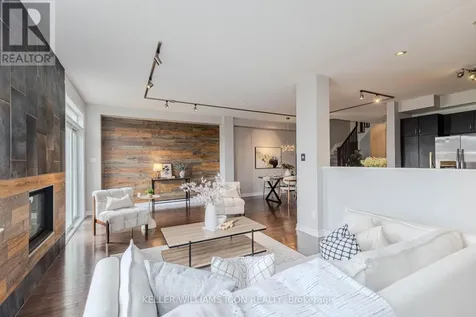 905 Whiteford Way Ottawa ON K2M 0C9