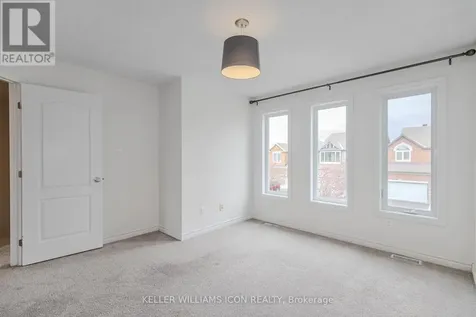 905 Whiteford Way Ottawa ON K2M 0C9