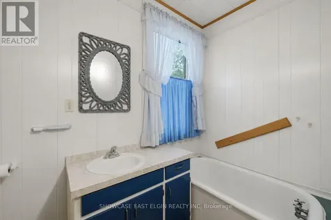 212 Sydenham Street East Aylmer ON N5H 1L9