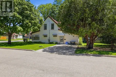 212 Sydenham Street East Aylmer ON N5H 1L9