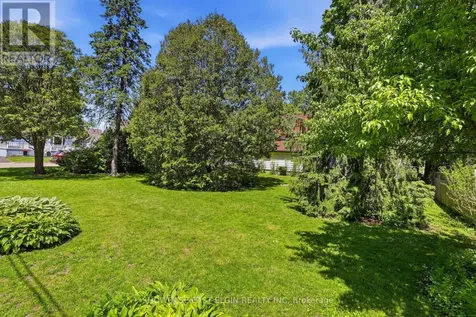 212 Sydenham Street East Aylmer ON N5H 1L9