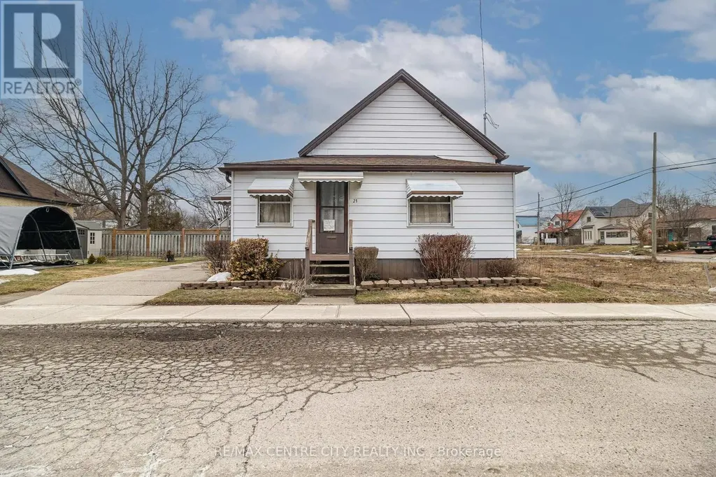 21 Owaissa Street St. Thomas ON N5P 1T1
