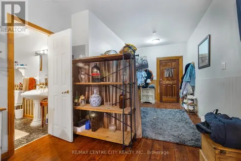 21 Owaissa Street St. Thomas ON N5P 1T1