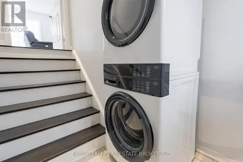 92 Wesley Avenue Wasaga Beach ON L9Z 0B9