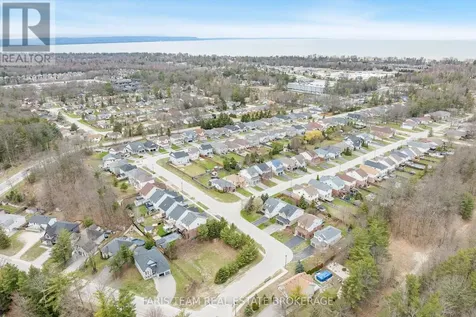 92 Wesley Avenue Wasaga Beach ON L9Z 0B9