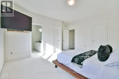 104 Shepherd Drive Barrie ON L9S 2Z4