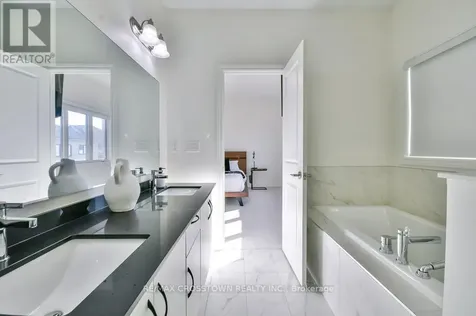 104 Shepherd Drive Barrie ON L9S 2Z4