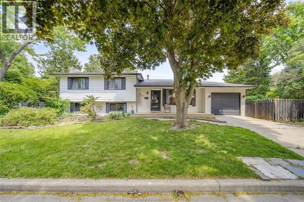 7105 Isabelle Court Windsor ON N8S 4J6