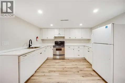 7105 Isabelle Court Windsor ON N8S 4J6