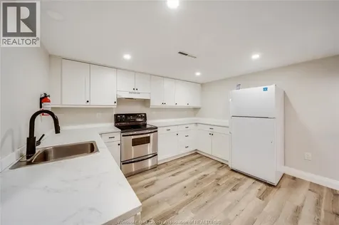 7105 Isabelle Court Windsor ON N8S 4J6