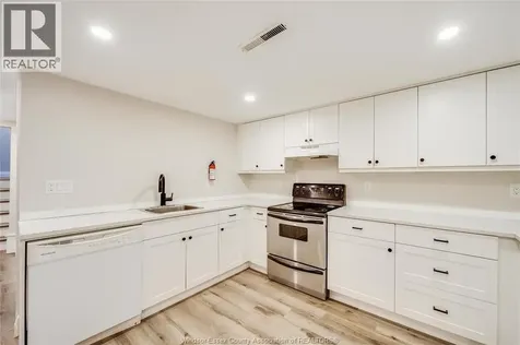 7105 Isabelle Court Windsor ON N8S 4J6