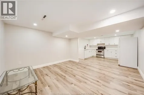7105 Isabelle Court Windsor ON N8S 4J6