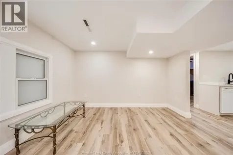 7105 Isabelle Court Windsor ON N8S 4J6