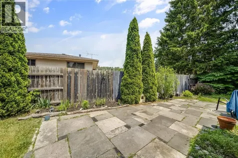 7105 Isabelle Court Windsor ON N8S 4J6