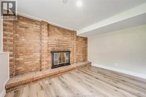 7105 Isabelle Court Windsor ON N8S 4J6