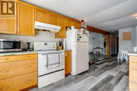 302 Summerset Avenue Kingsville ON N9Y 2B9