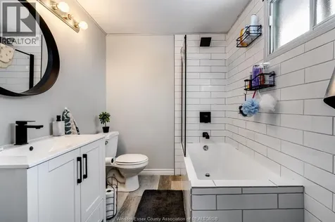 302 Summerset Avenue Kingsville ON N9Y 2B9