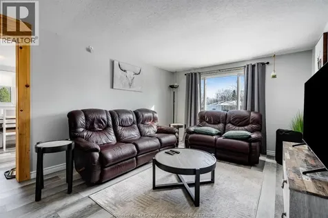 302 Summerset Avenue Kingsville ON N9Y 2B9