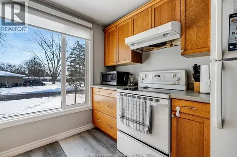 302 Summerset Avenue Kingsville ON N9Y 2B9