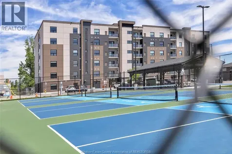 728 Brownstone Lakeshore ON N9K 0C4