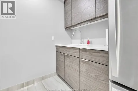 728 Brownstone Lakeshore ON N9K 0C4