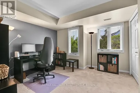 39 Strathaven Private Ottawa ON K1J 1K7