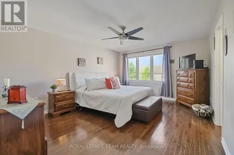 215 Parkrose Private Ottawa ON K4A 0N8