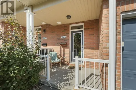 215 Parkrose Private Ottawa ON K4A 0N8