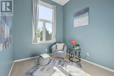 215 Parkrose Private Ottawa ON K4A 0N8