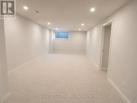513 Cardamom Terrace Ottawa ON K2S 2Y1