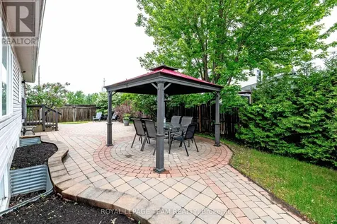 134 Coursier Crescent Ottawa ON K4A 4N5