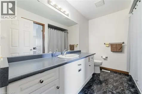 19 Sedona Court Hamilton ON L9B 2R1