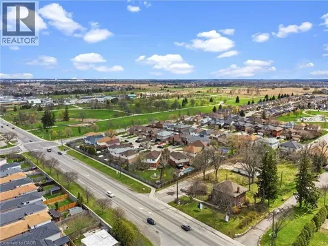 19 Sedona Court Hamilton ON L9B 2R1