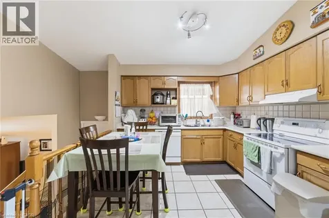 19 Sedona Court Hamilton ON L9B 2R1