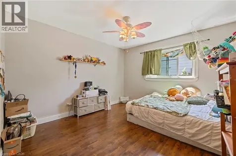 54 Chestnut Street East St. Catharines ON L2T 1H1