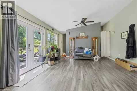 54 Chestnut Street East St. Catharines ON L2T 1H1