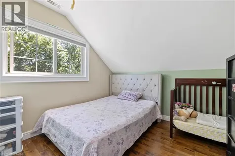 54 Chestnut Street East St. Catharines ON L2T 1H1