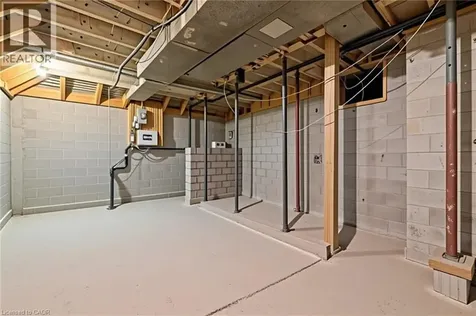 54 Chestnut Street East St. Catharines ON L2T 1H1