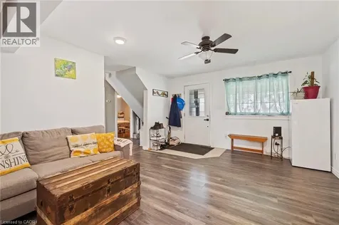 54 Chestnut Street East St. Catharines ON L2T 1H1